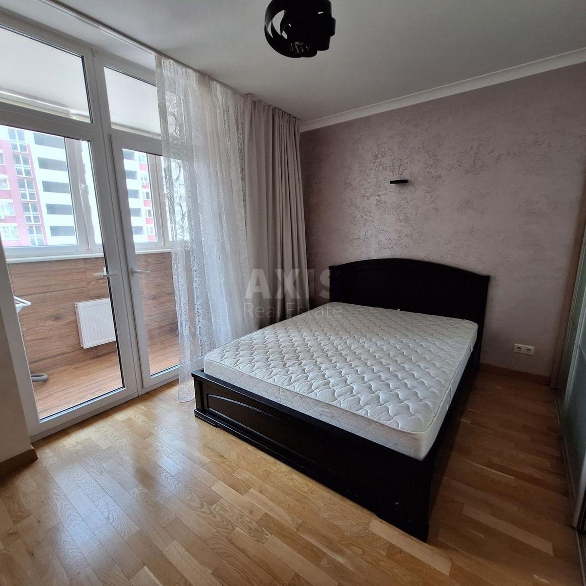 3к квартира ул. Драгоманова 2А4