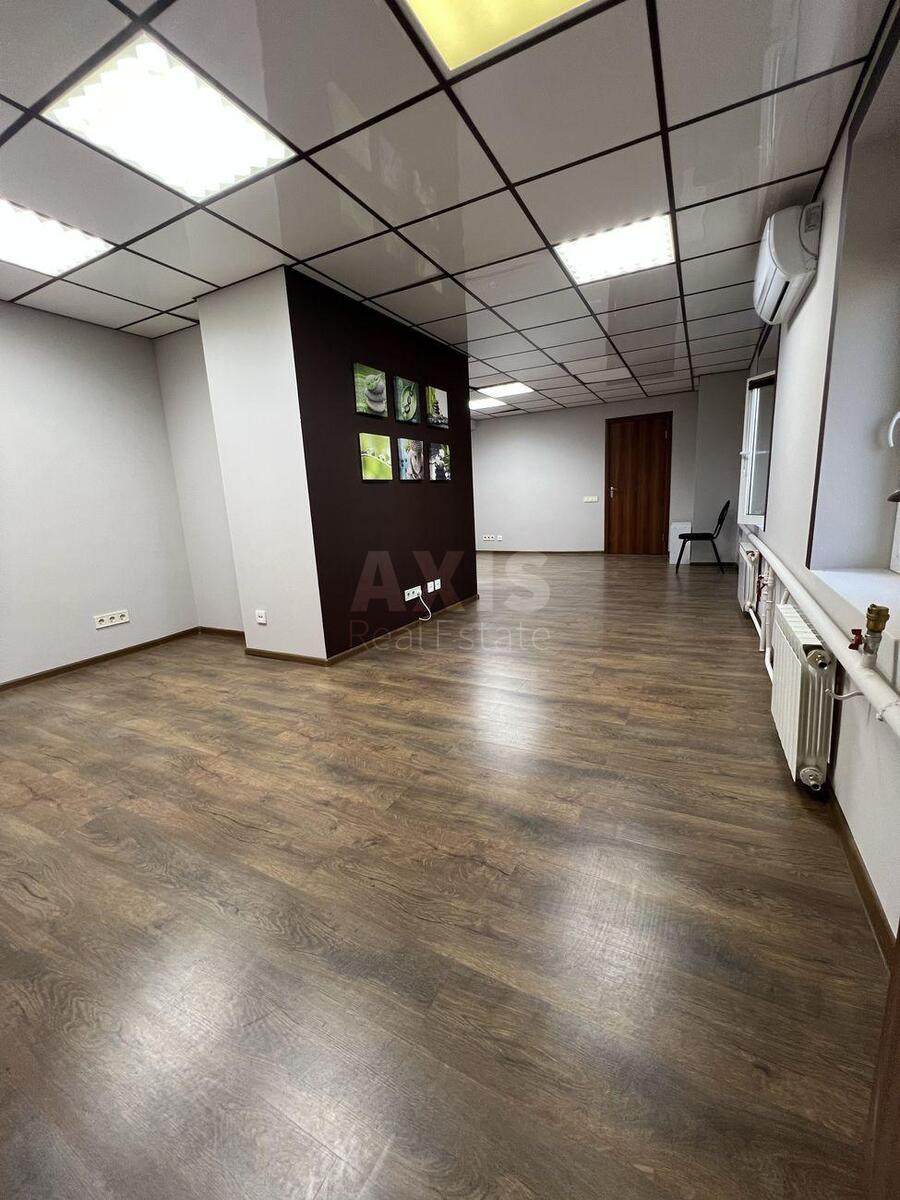 Office pr-t Berestejskij 93, 62m2611981