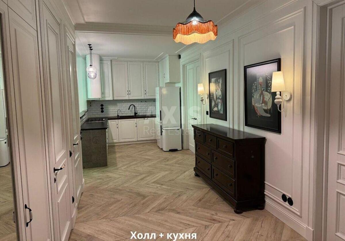 3k apartment vul. Vozdvyzhens'ka 9/190