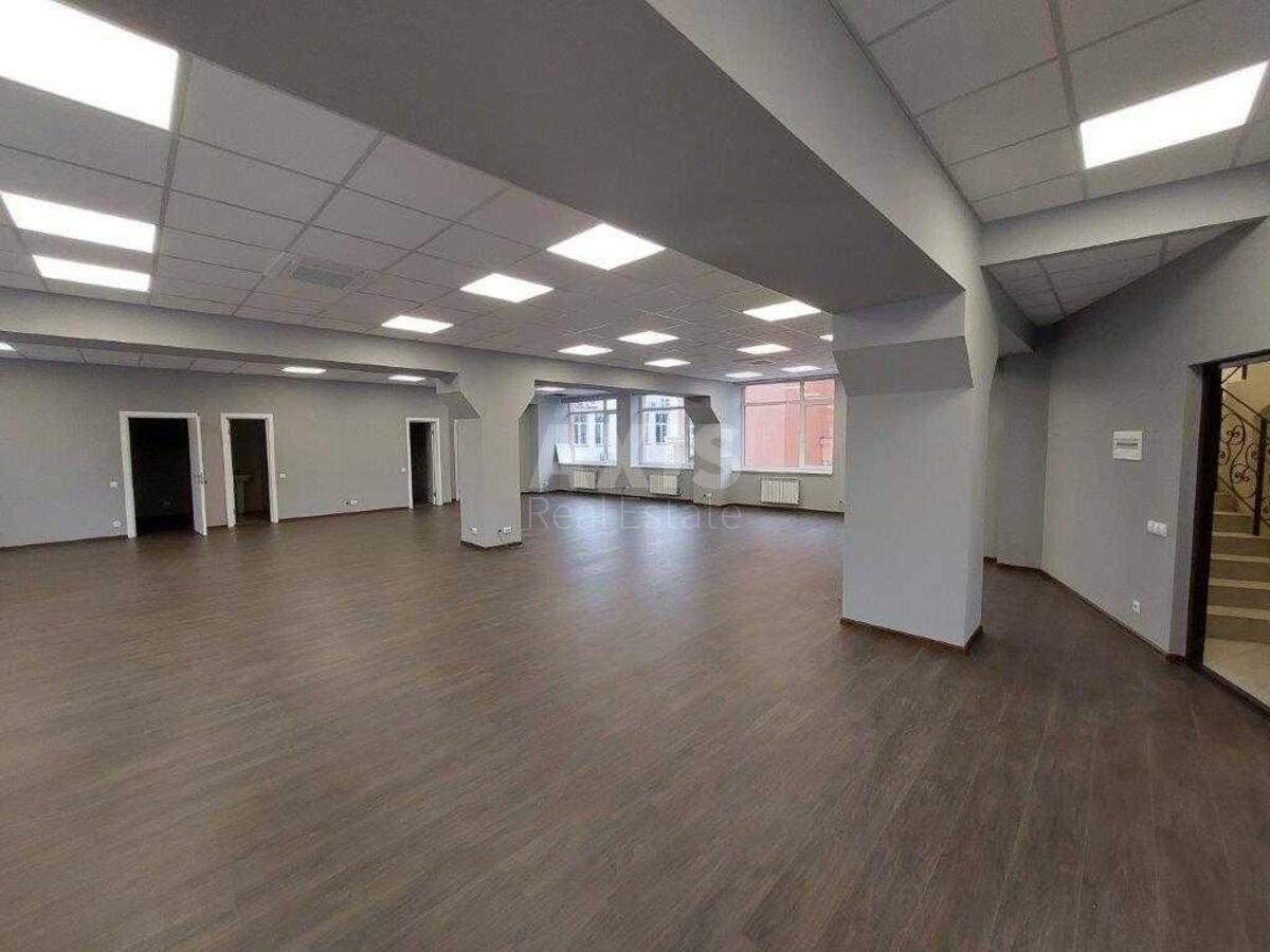 Office vul. Glybochyc'ka 17, 172m210