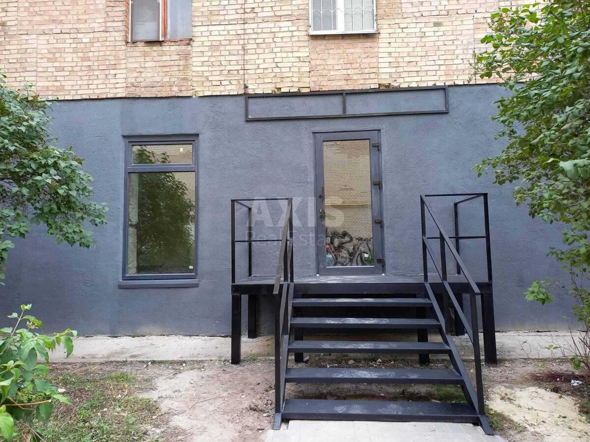 Объект торговли ул. Нежинская 16, 45м257395