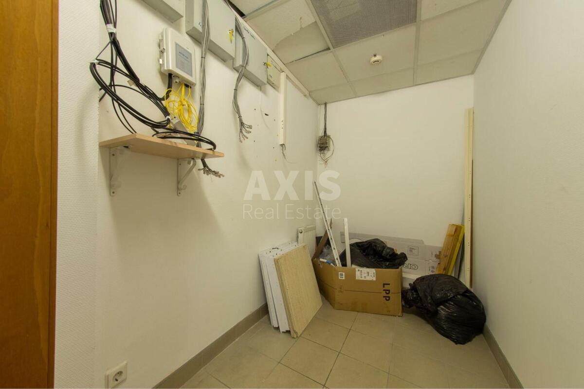 Office vul. Zhyljans'ka 110, 500m29