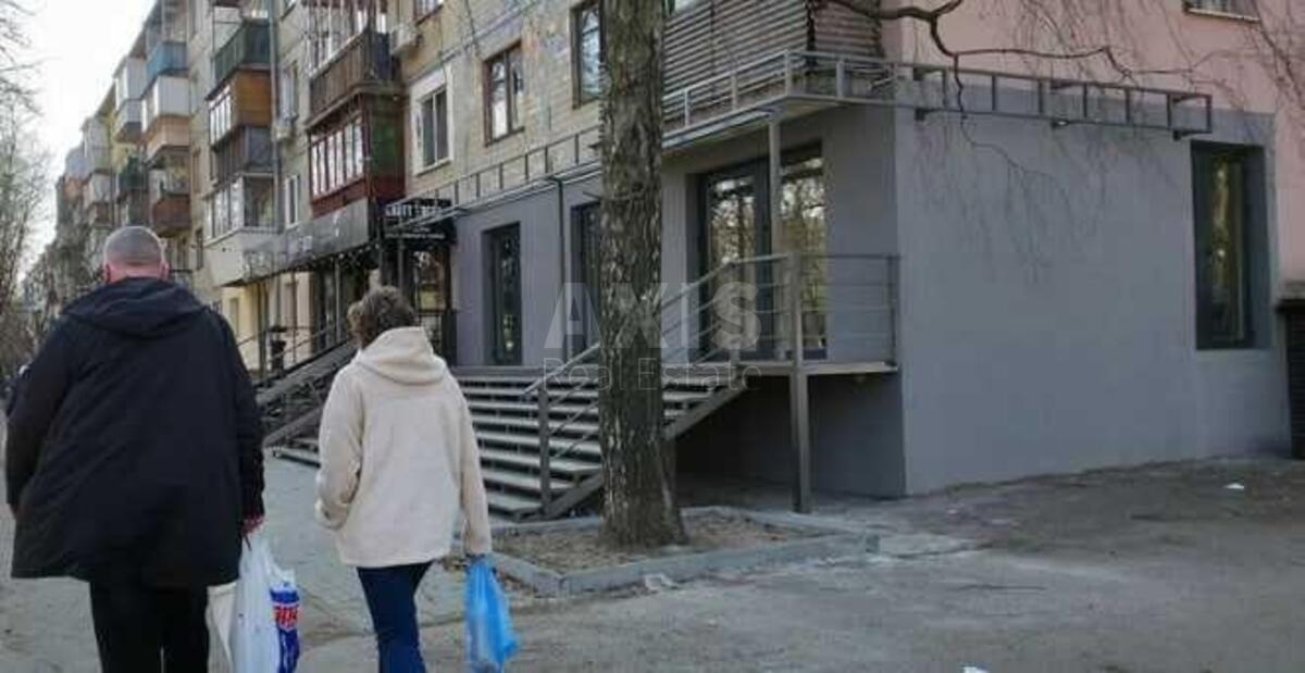 Объект торговли ул. Тулузы 3/7, 30м2576500