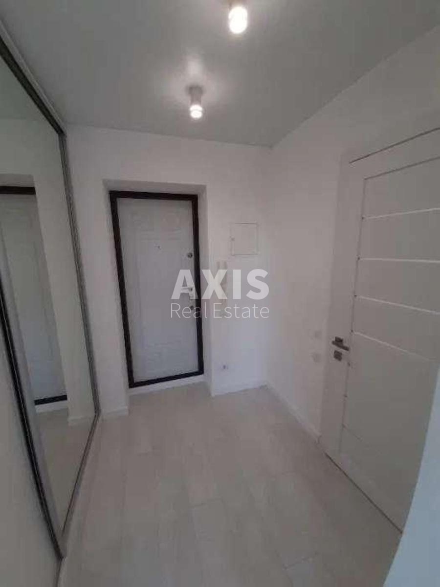 1k apartment vul. Malynovs'kogo Marshala 112