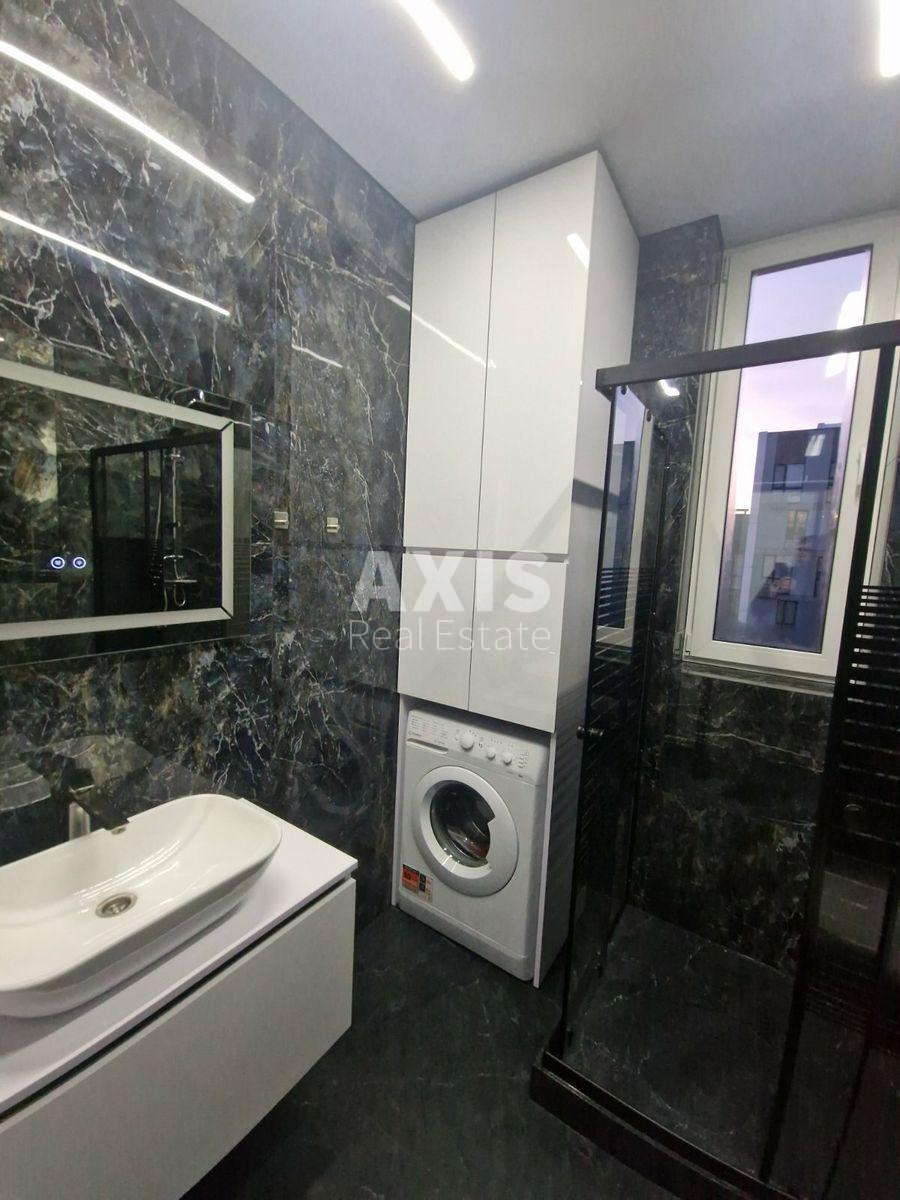 2к квартира бул. Рыльского Тадея 56