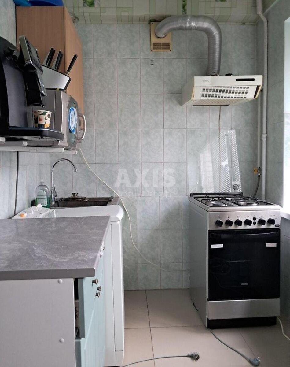 2к квартира вул. Попудренка 28