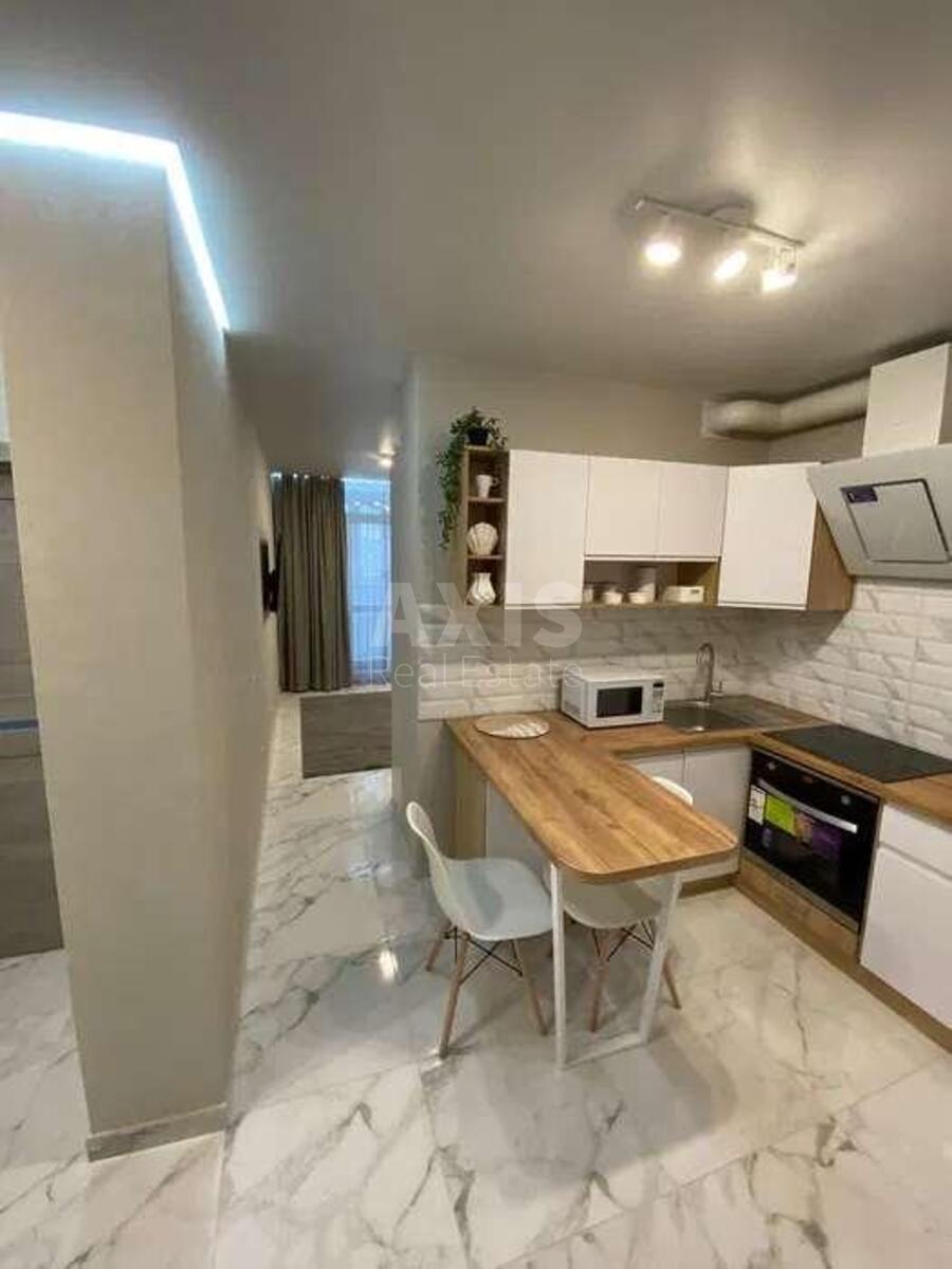 2к квартира ул. Евгена Маланюка 101634004