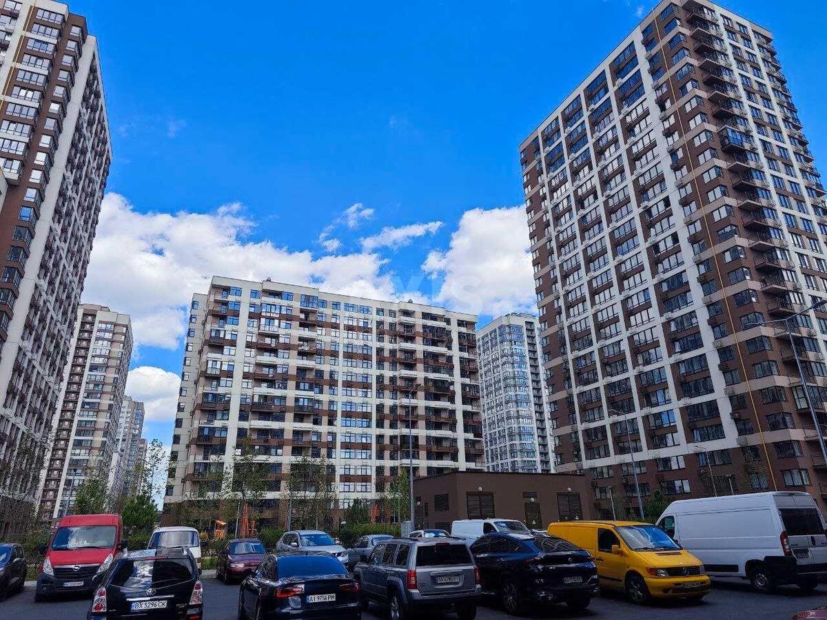 Service object vul. Rodyny Kristeriv 14В, 131m2604943