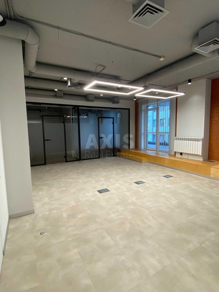 Office vul. Dragomyrova Myhajla 14А, 125m20