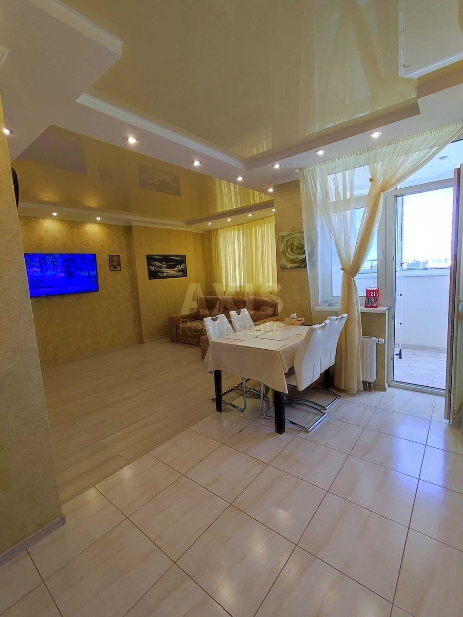 1k apartment vul. Revuc'kogo 7В1