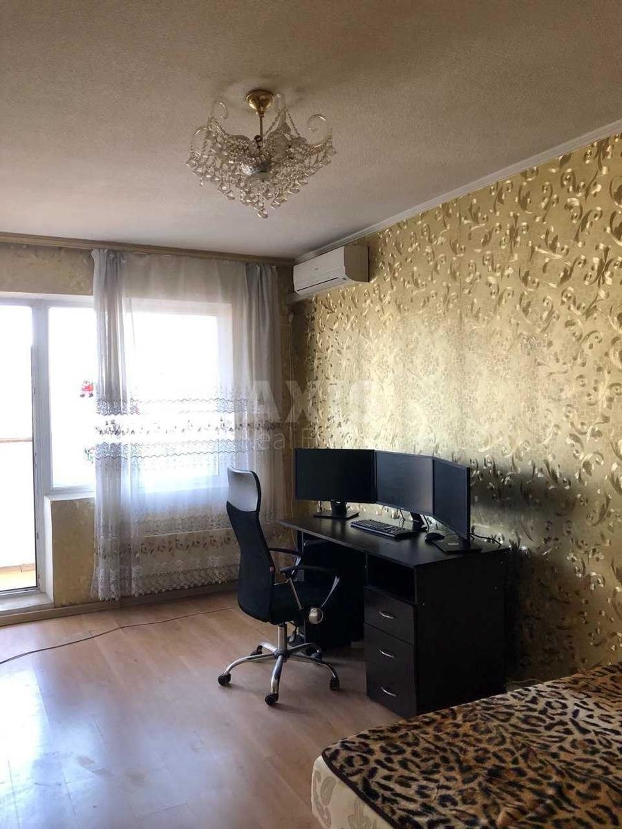 2k apartment vul. Bal'zaka Onore de 20А3