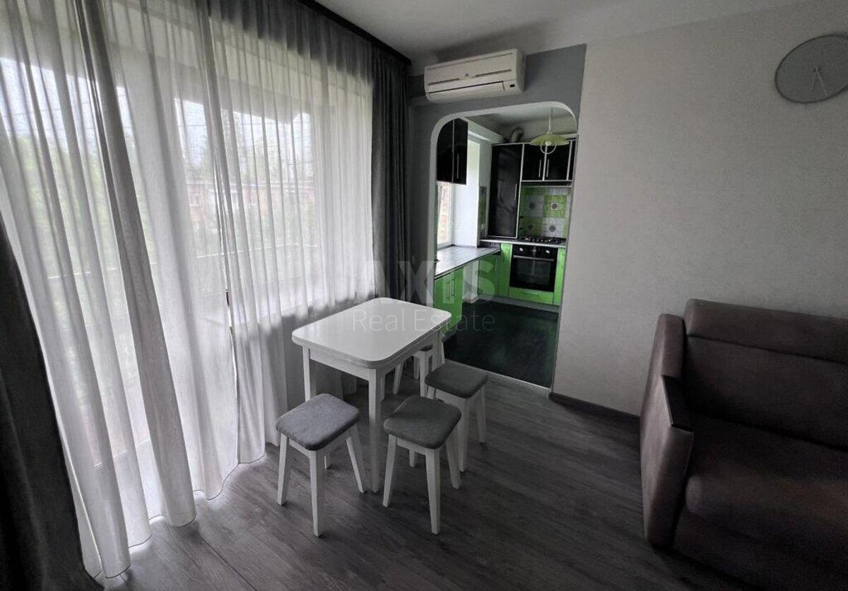 2k apartment vul. Krasnova Mykoly 81