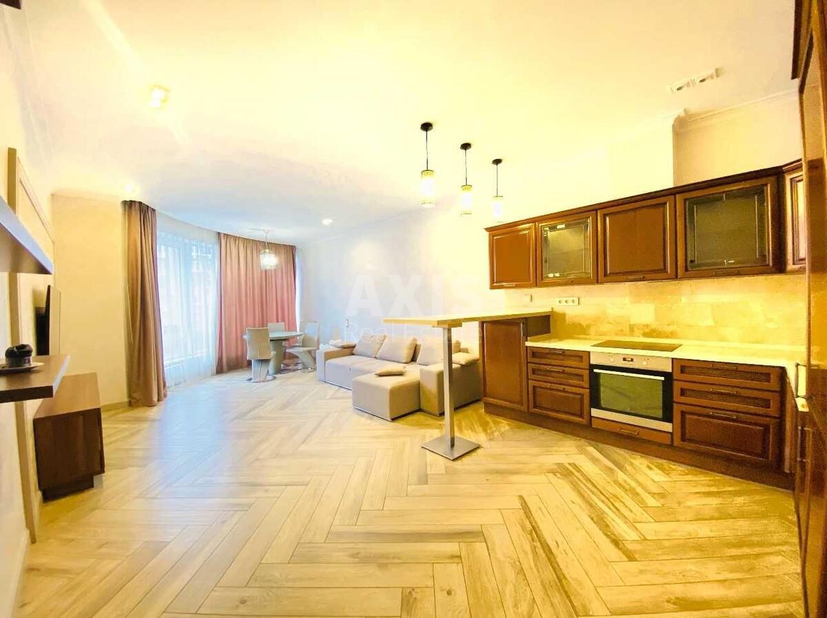 3к квартира ул. Антоновича 131598020