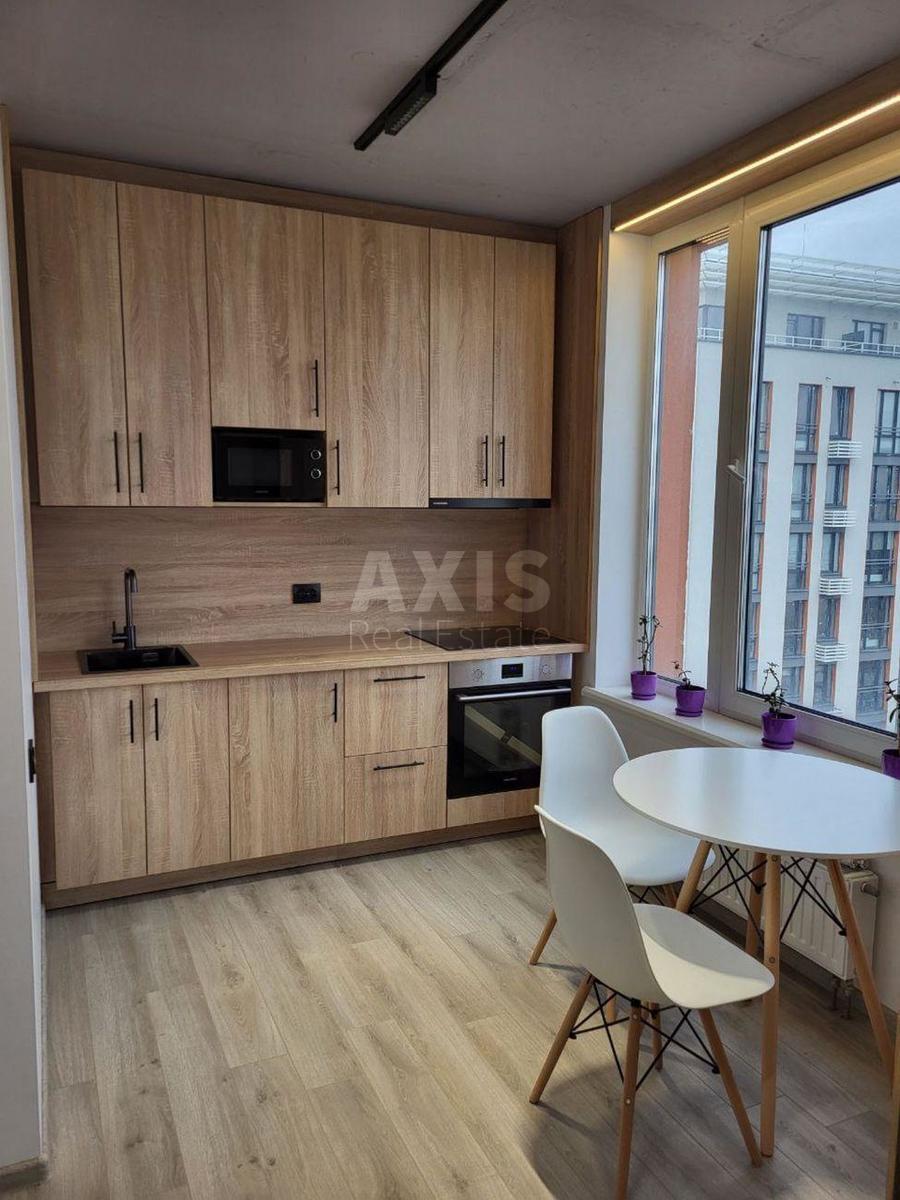 1k apartment nab. Dniprovs'ka 182