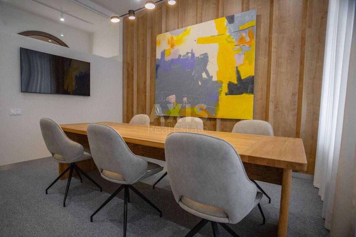 Office vul. Bul'varno-Kudrjavs'ka 51, 125m27