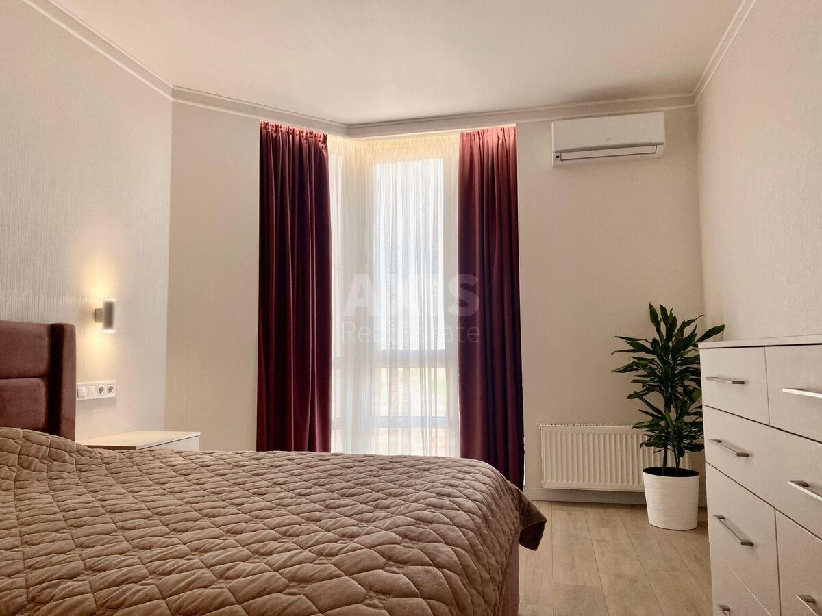 1k apartment vul. Glybochyc'ka 133