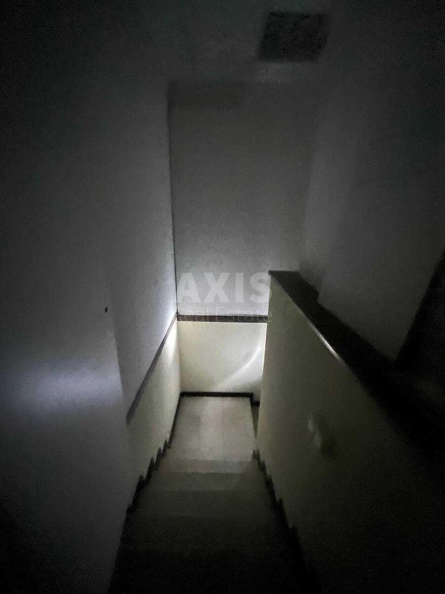 Объект торговли наб. Днепровская 13, 770м26130810