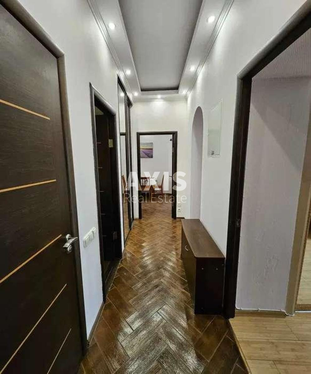 2k apartment bul. Lesi Ukrai'nky 30Д