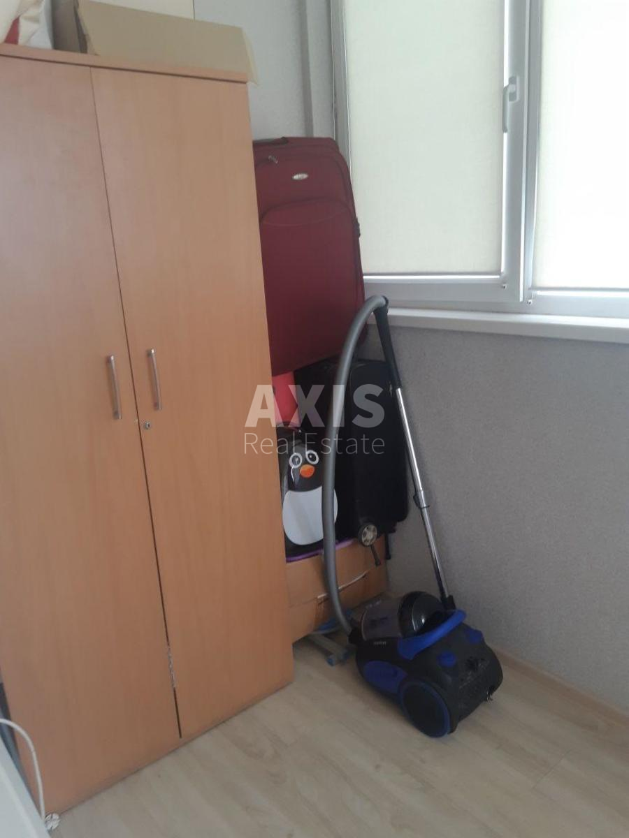 2k apartment vul. Krakivs'ka 13А7