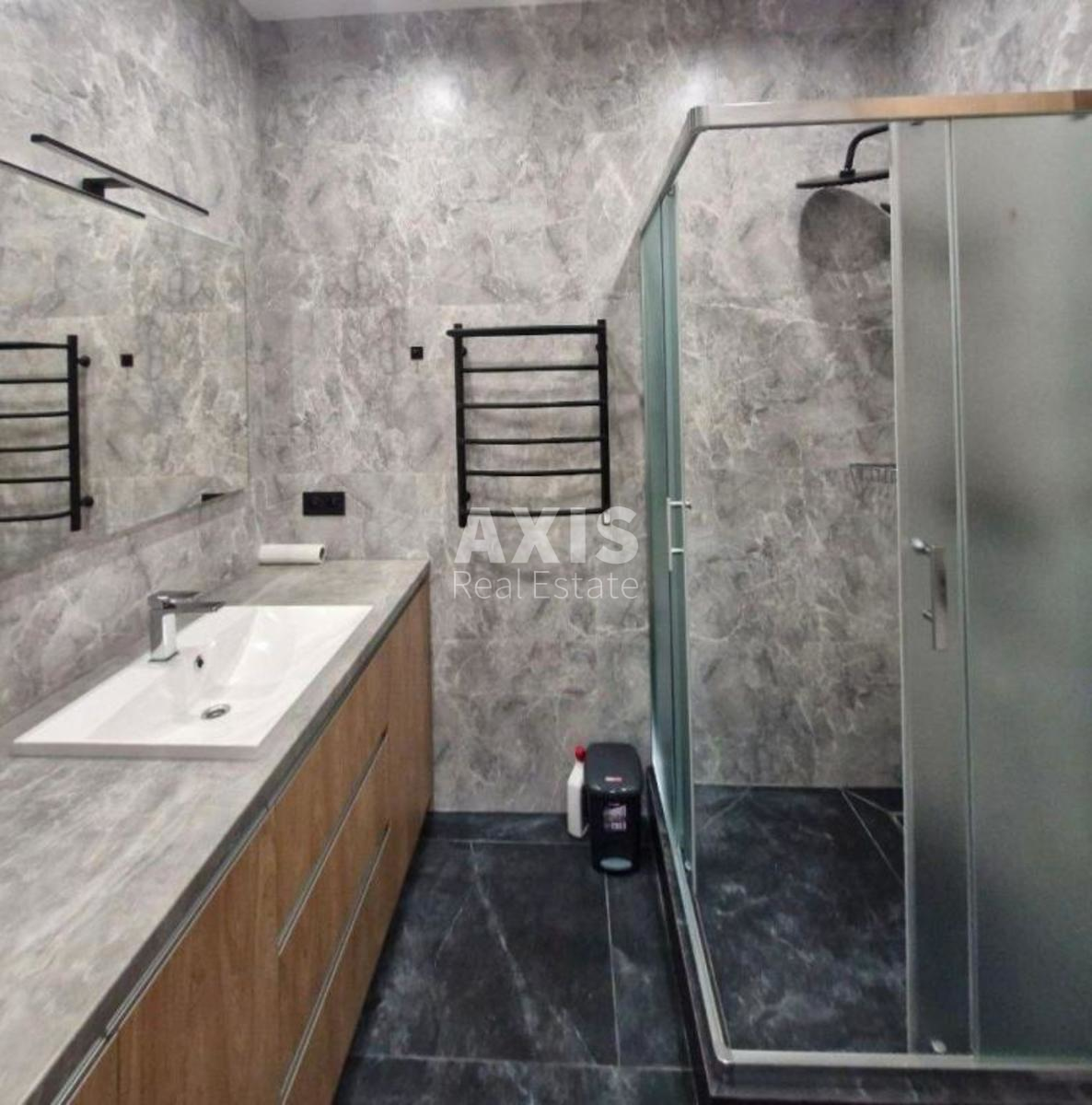 1k apartment vul. Jevgena Konoval'cja 44а10