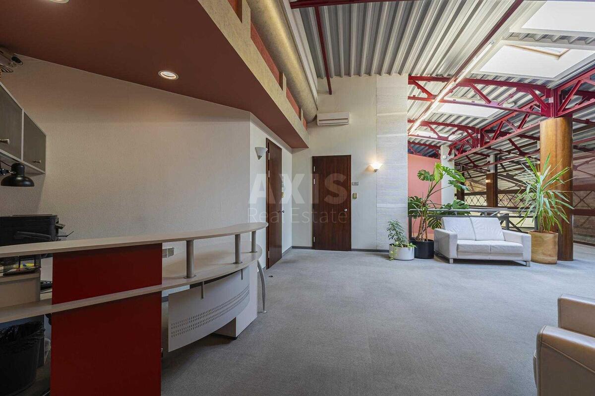 Office vul. Degtjarivs'ka 33Б, 680m2572465