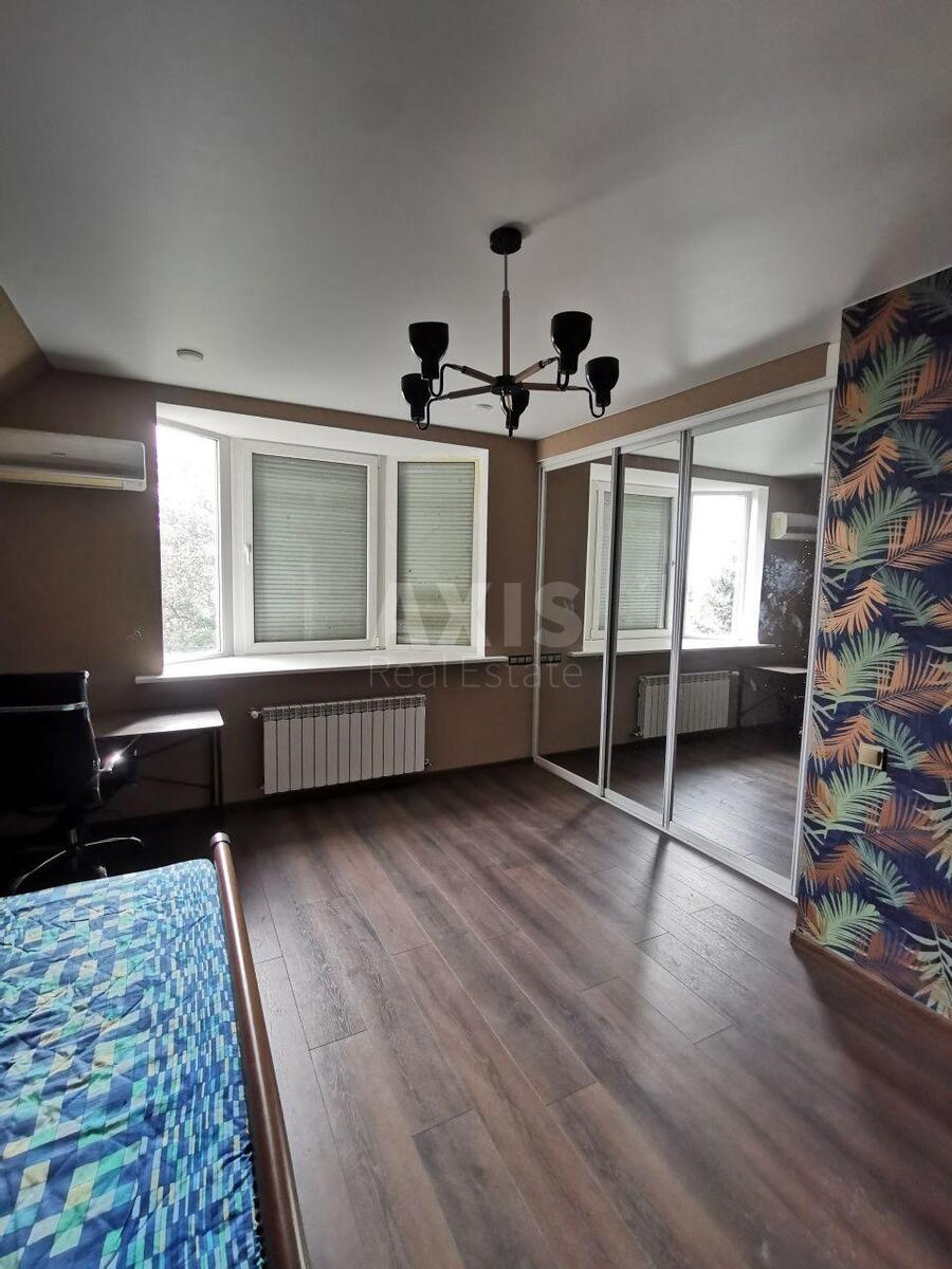 House vul. Kirovograds'ka, 460m2, Kyiv city480618