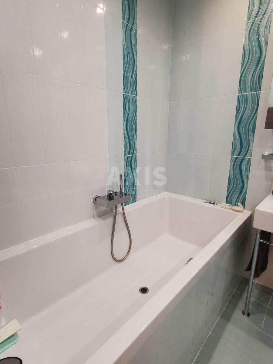 3k apartment vul. Knjazhyj Zaton 2111