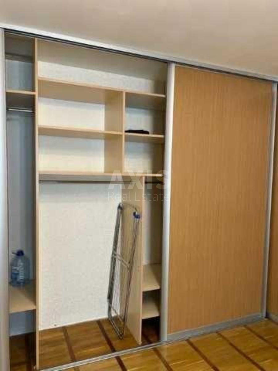 1k apartment vul. Ahmatovoi' Anny 71516