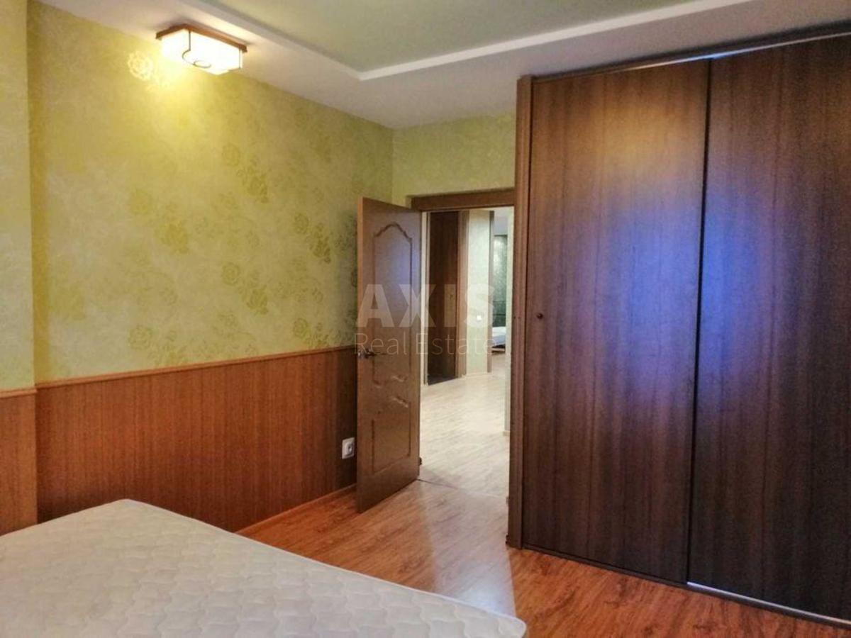 3k apartment vul. Zdolbunivs'ka 9Б2