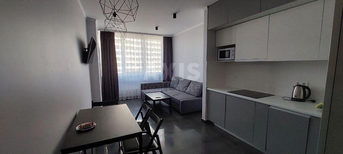 1k apartment vul. Sverstjuka Jevgena 41