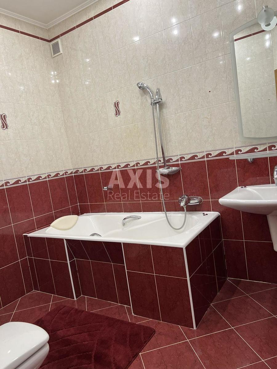2k apartment vul. Kostjantynivs'ka 223