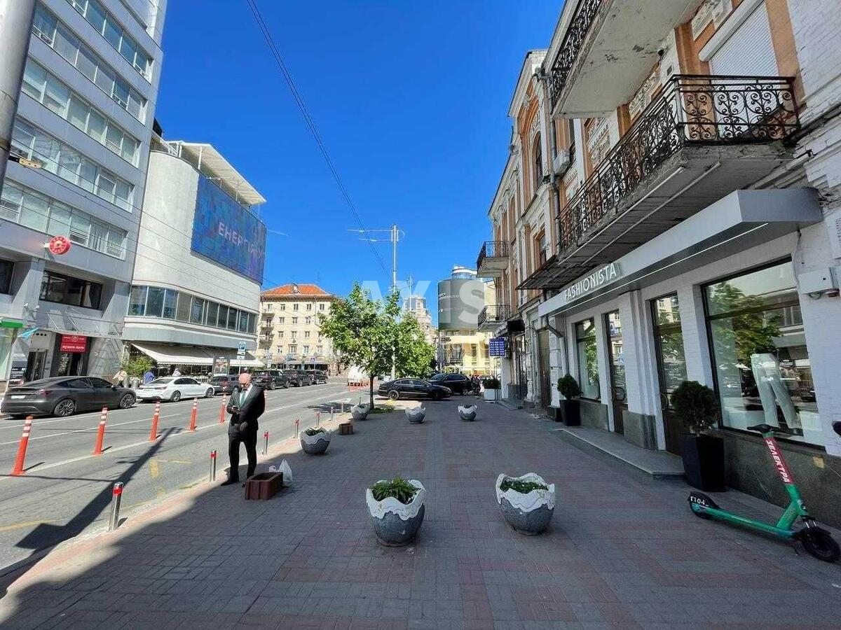Офис ул. Панаса Мирного 1, 135м2