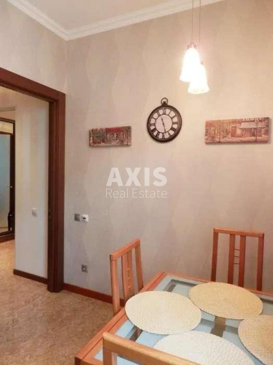 2k apartment vul. Antonovycha 258