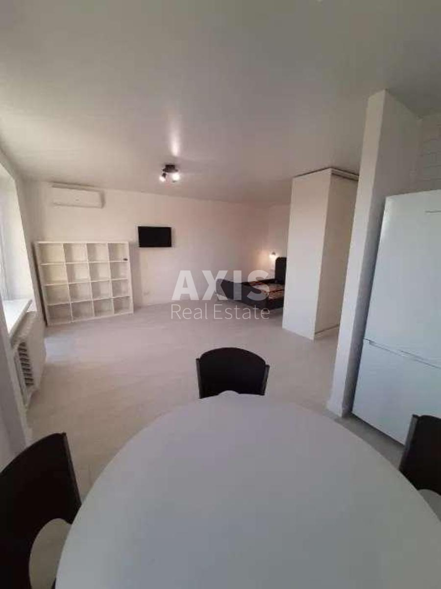 1k apartment vul. Malynovs'kogo Marshala 113