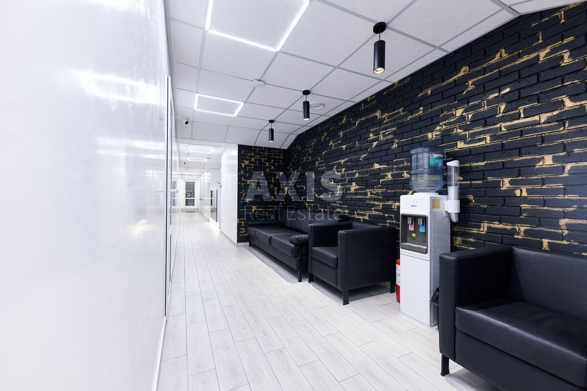 Trade object vul. Pyrogovs'kogo Oleksandra 4, 270m2604693