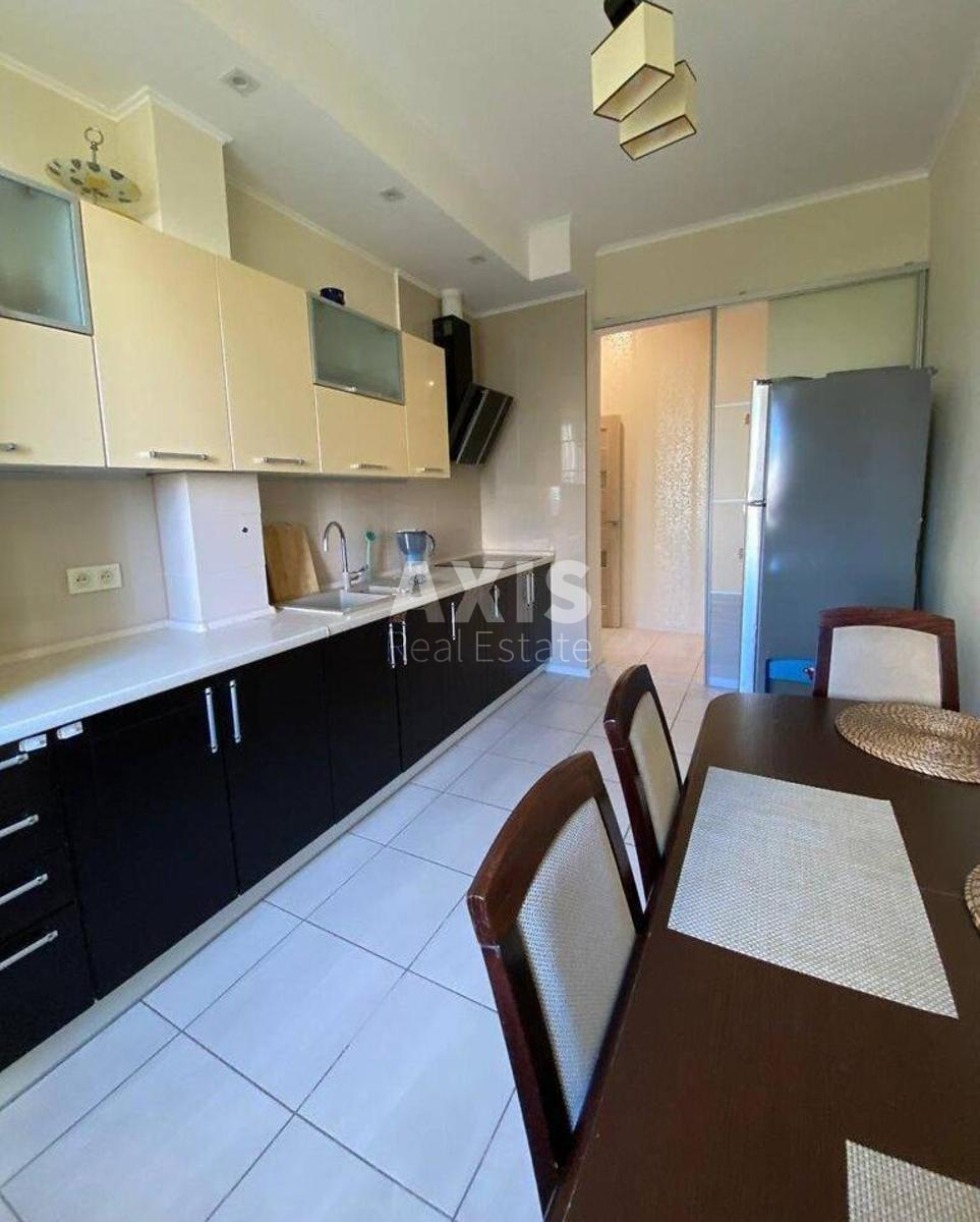 2k apartment vul. Gradyns'ka 70
