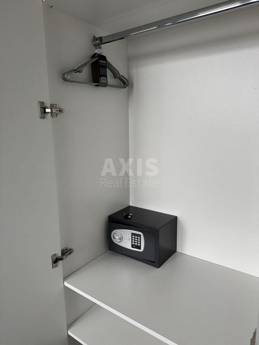 2k apartment vul. Hohlovyh Sim'i' 87