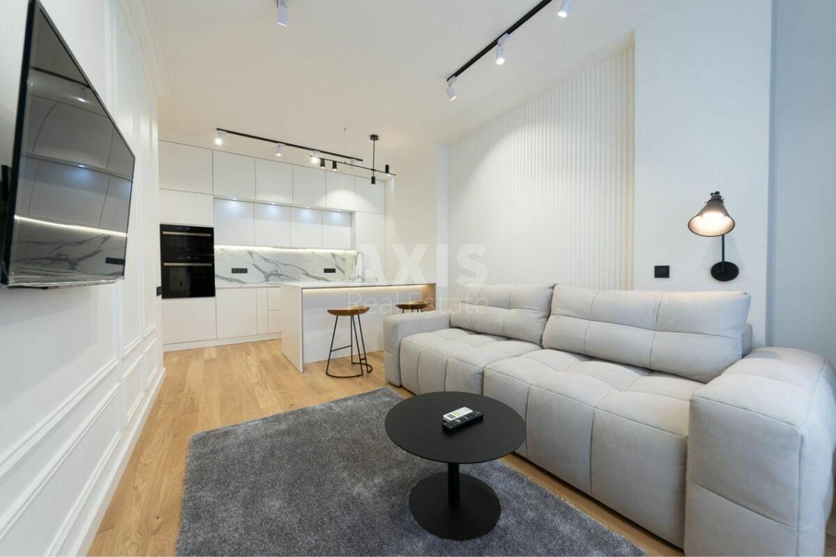 1k apartment vul. Antonovycha 136