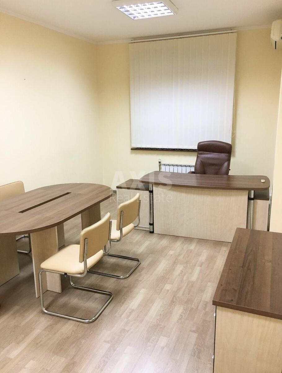 Office vul. Rustaveli Shota 44, 80m22