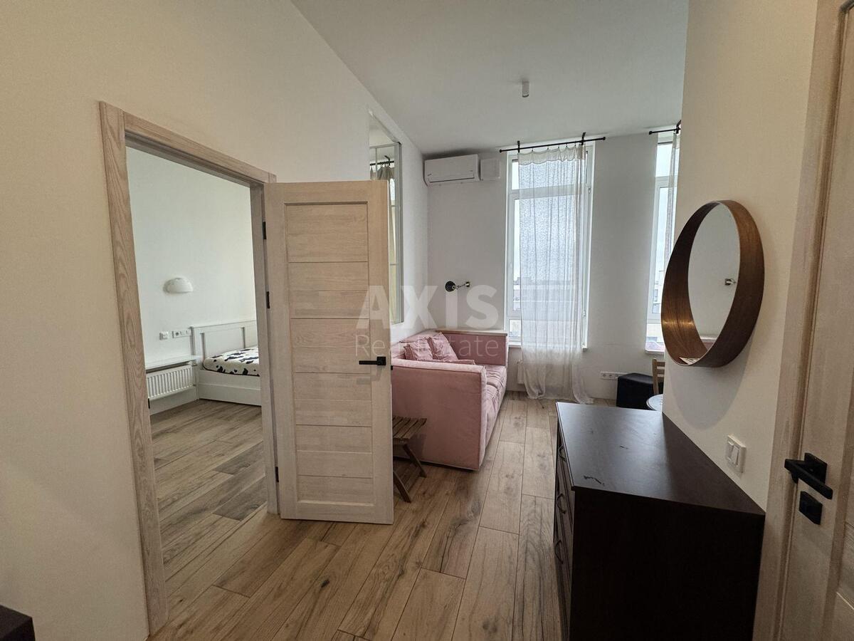 1k apartment vul. Saljutna 2Б605604