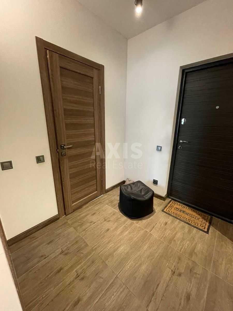 2k apartment vul. Myhajla Maksymovycha 246