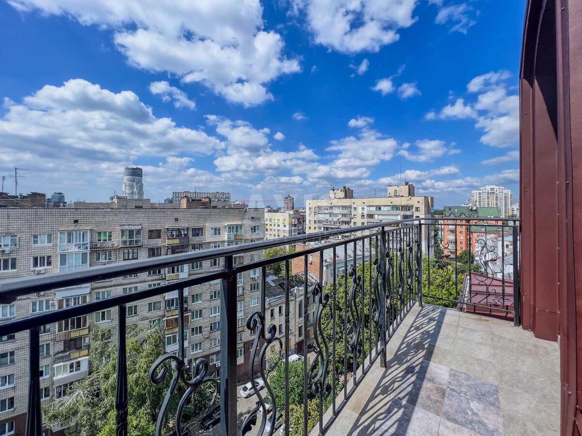 4k apartment vul. Mazepy Ivana 165675415