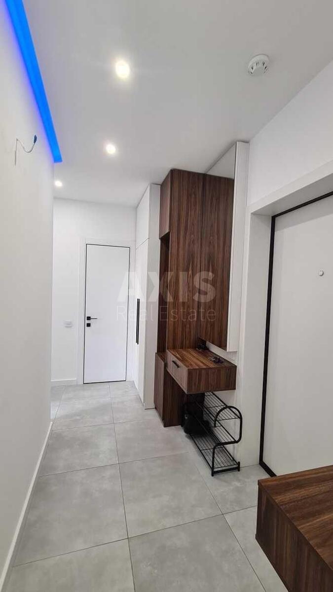 2k apartment vul. Kahovs'ka 607