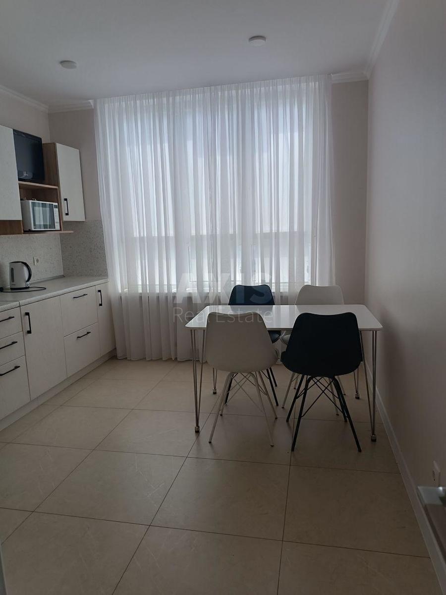 2k apartment vul. Dragomanova 104