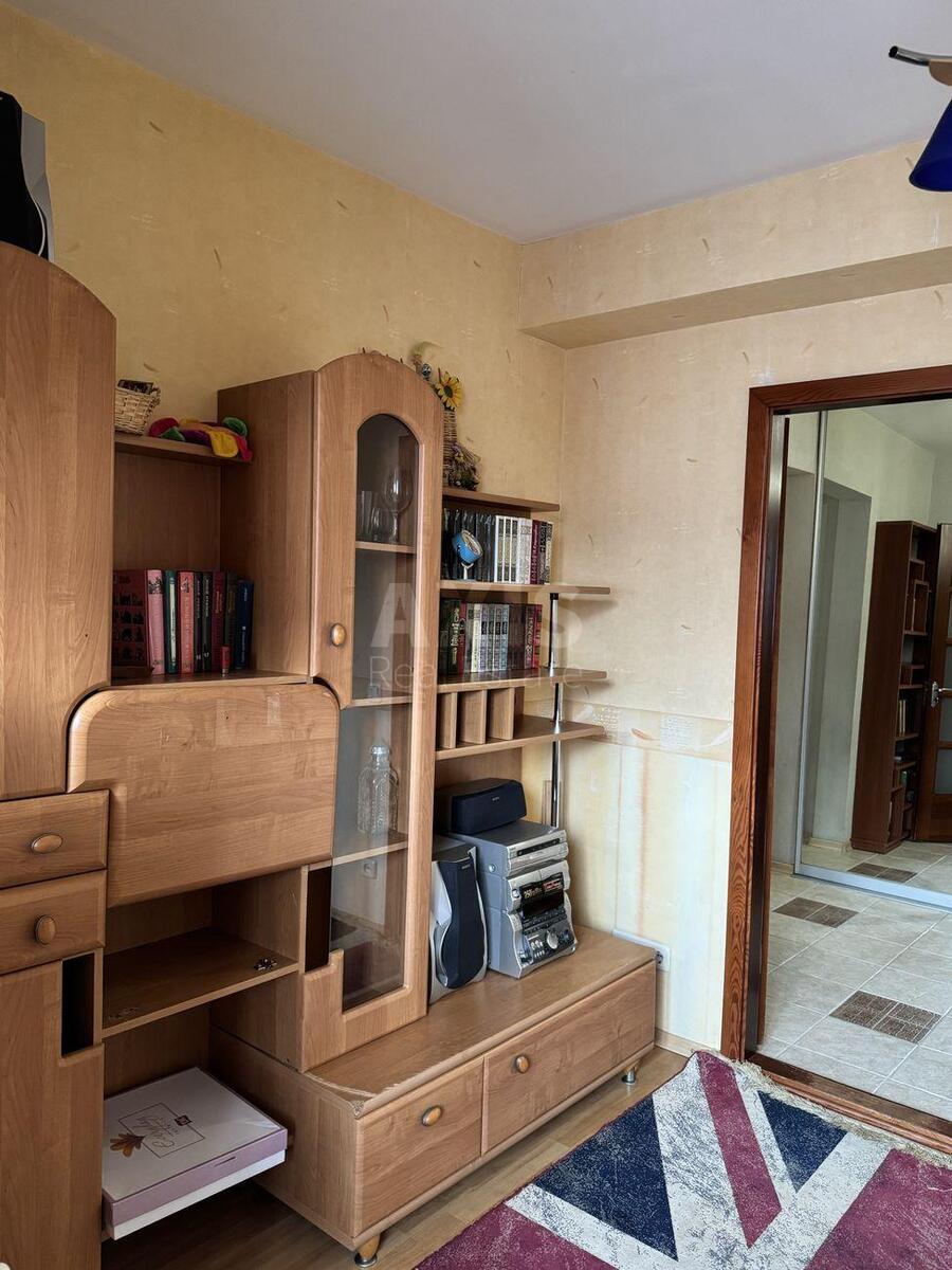 2к квартира ул. Вишняковская 87