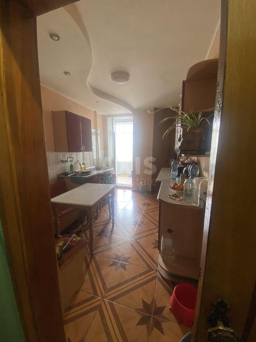 4k apartment pr-t Peremogy 1