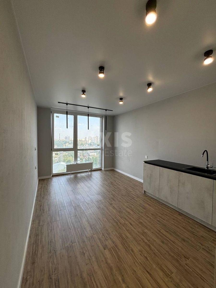 1k apartment nab. Dniprovs'ka 153