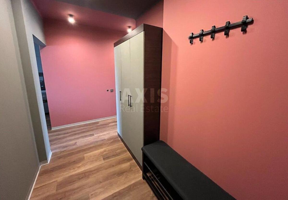 2k apartment bul. Ryl's'kogo Tadeja 16