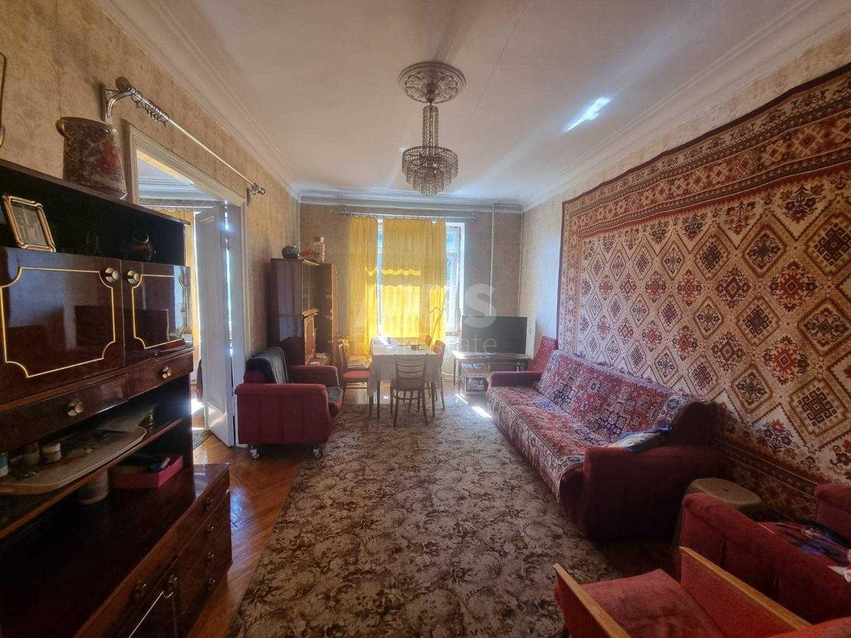 3k apartment vul. Orlyka Pylypa 22/2