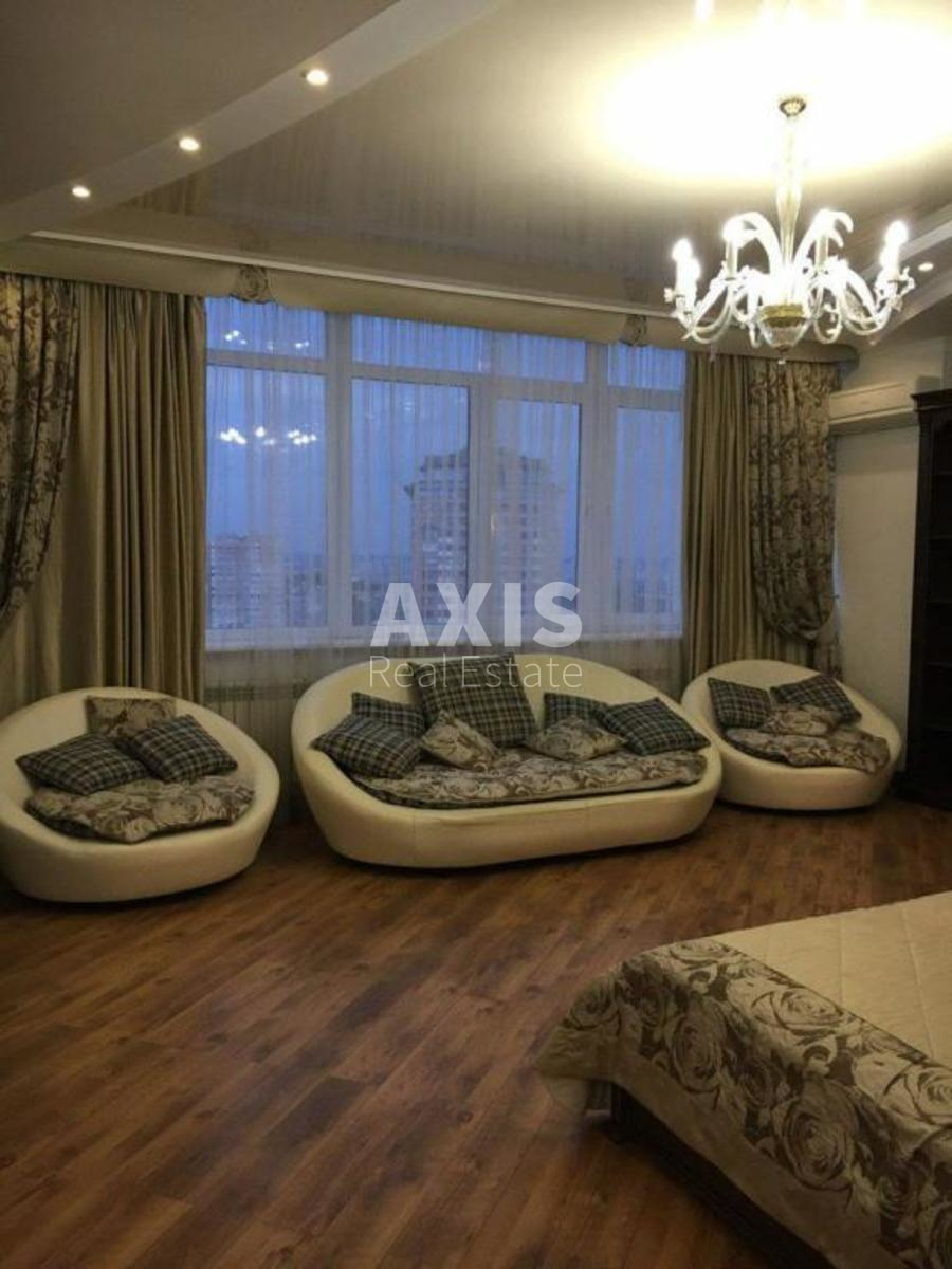 3k apartment vul. Jevgena Konoval'cja 44а0